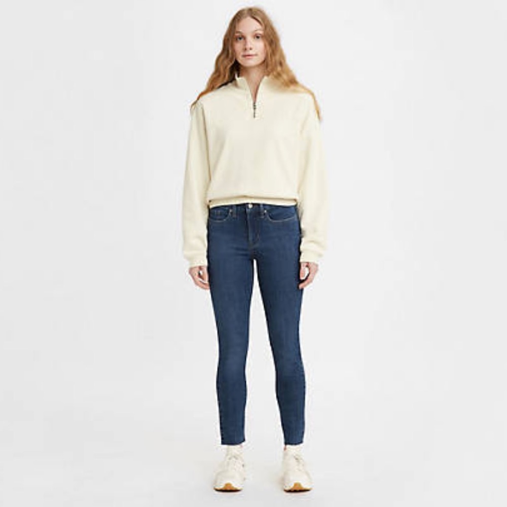 LEVI’S 311 Shaping Skinny